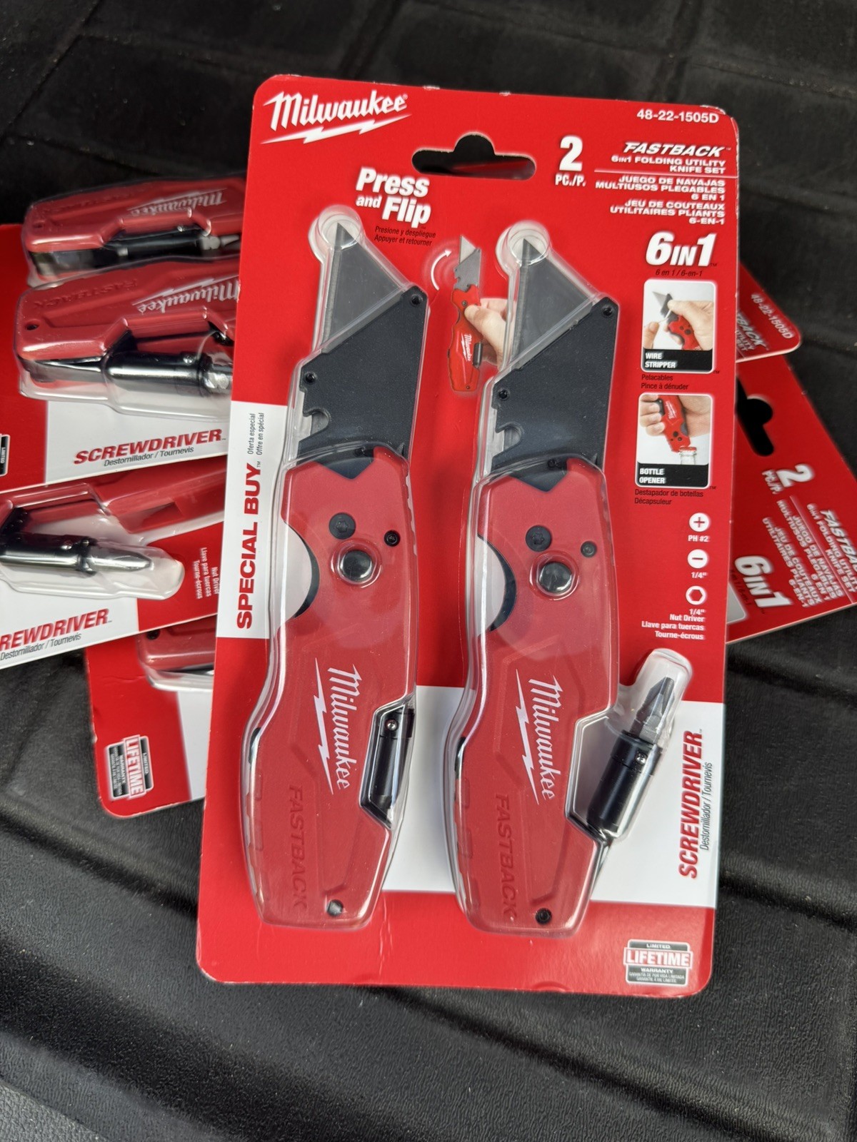 Milwaukee 48-22-1505D Fastback 6-In-1 Folding Utility Knife Box Cutter (2-pack)