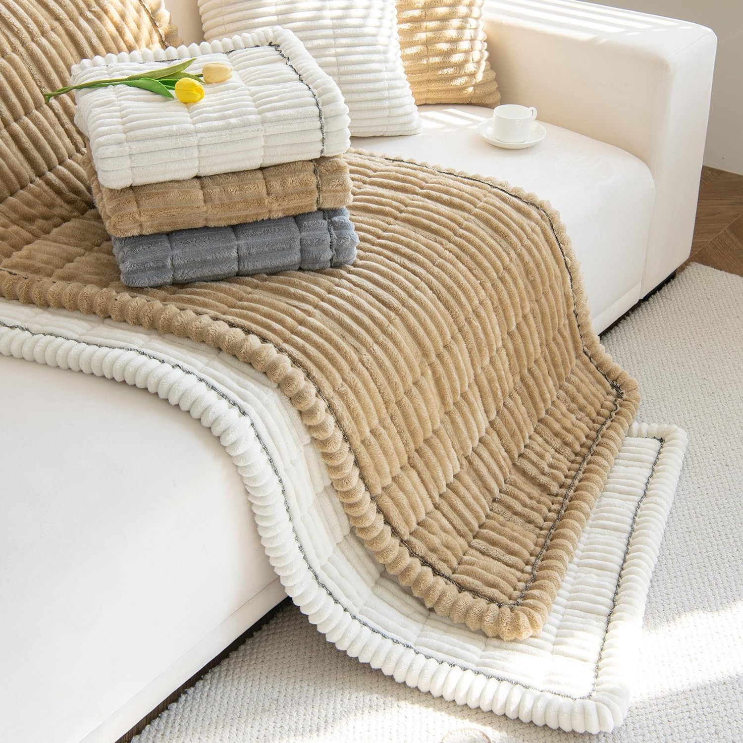 Soft Polyester Pet Couch Cover – Protect Your I-Shape Sofa with Style and Care